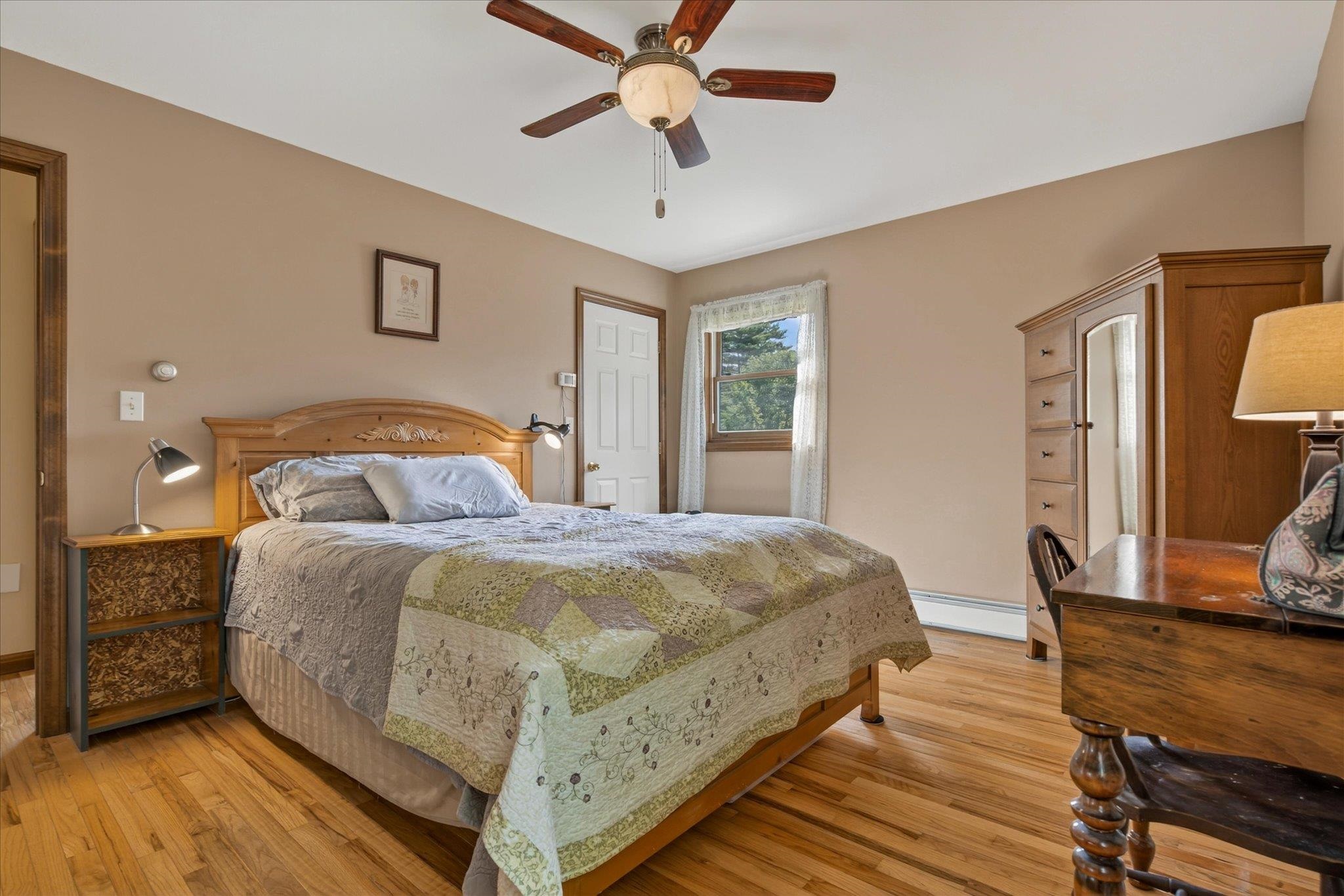 West Rutland, Vermont 05777, United States, 3 Bedrooms Bedrooms, ,1 BathroomBathrooms,Residential,Active,202377