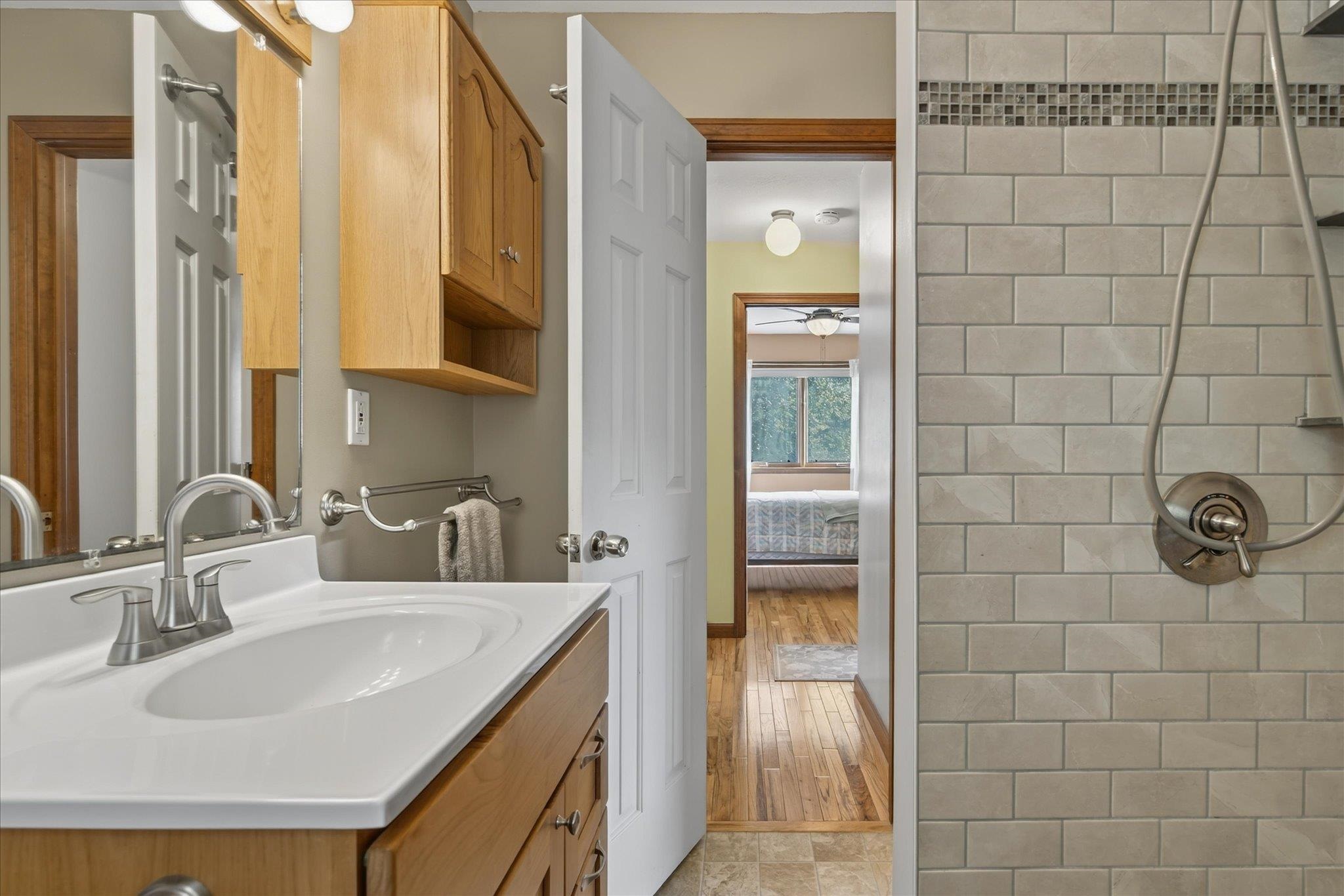 West Rutland, Vermont 05777, United States, 3 Bedrooms Bedrooms, ,1 BathroomBathrooms,Residential,Active,202377