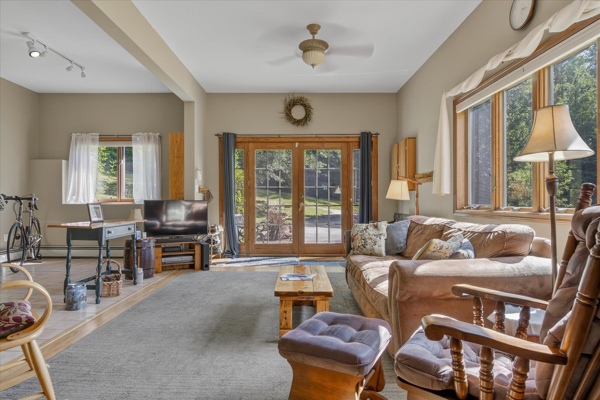 West Rutland, Vermont 05777, United States, 3 Bedrooms Bedrooms, ,1 BathroomBathrooms,Residential,Active,202377