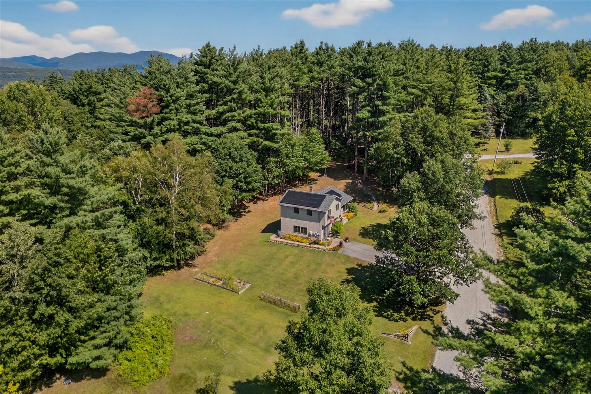 West Rutland, Vermont 05777, United States, 3 Bedrooms Bedrooms, ,1 BathroomBathrooms,Residential,Active,202377