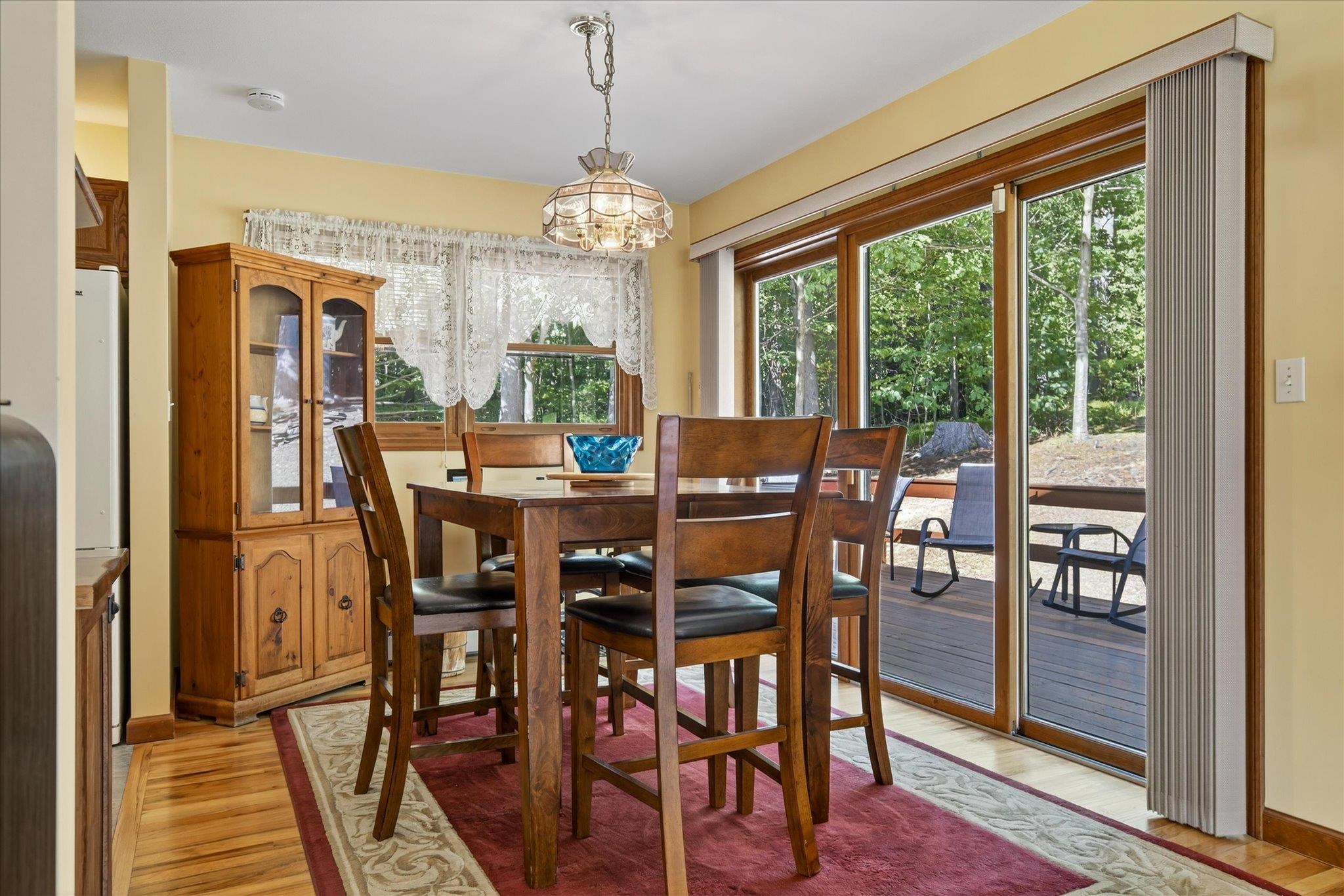 West Rutland, Vermont 05777, United States, 3 Bedrooms Bedrooms, ,1 BathroomBathrooms,Residential,Active,202377