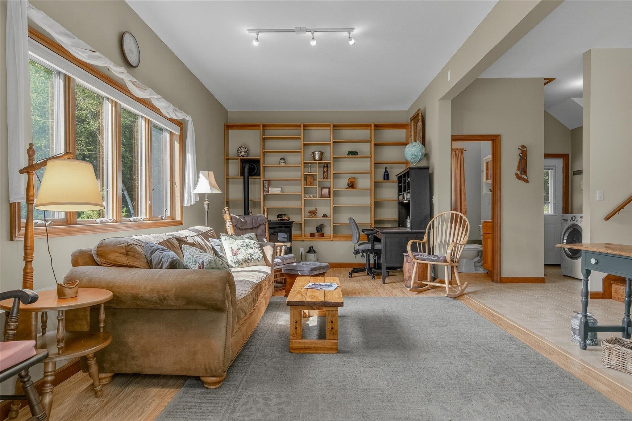 West Rutland, Vermont 05777, United States, 3 Bedrooms Bedrooms, ,1 BathroomBathrooms,Residential,Active,202377