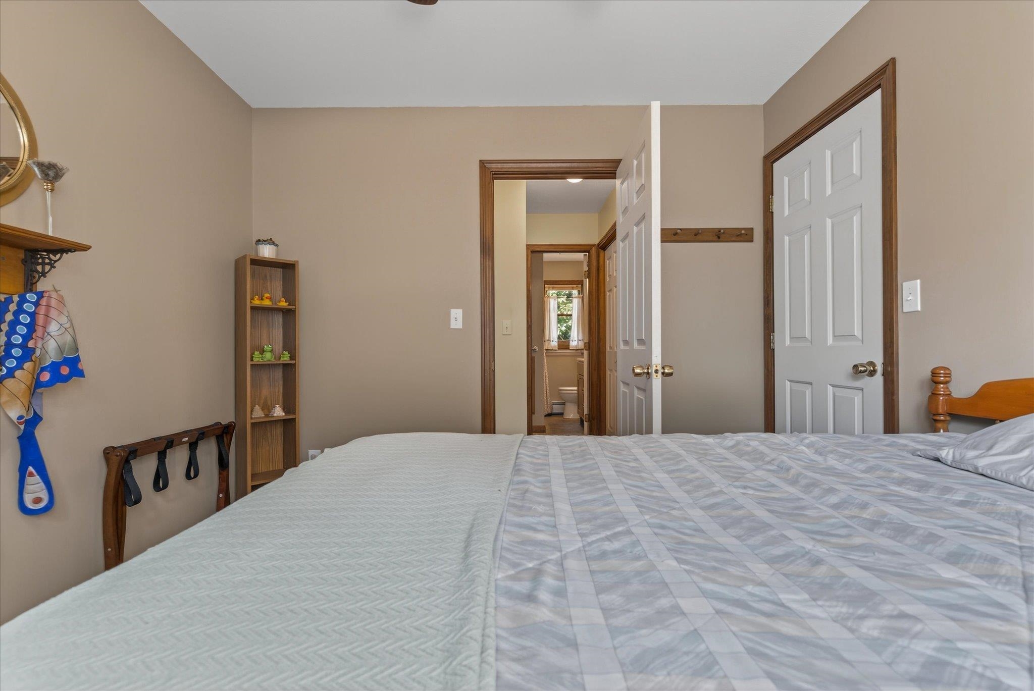 West Rutland, Vermont 05777, United States, 3 Bedrooms Bedrooms, ,1 BathroomBathrooms,Residential,Active,202377