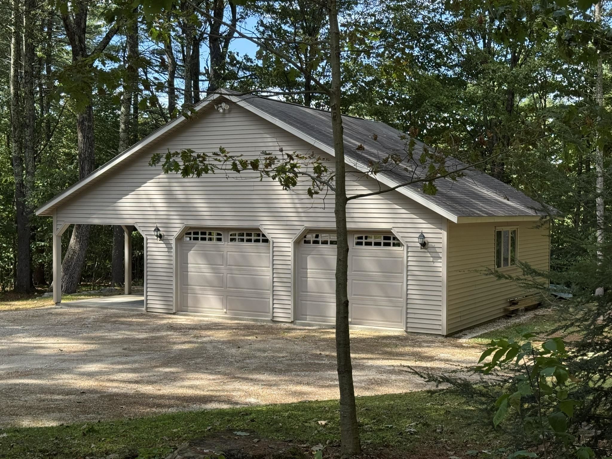 West Rutland, Vermont 05777, United States, 3 Bedrooms Bedrooms, ,1 BathroomBathrooms,Residential,Active,202377