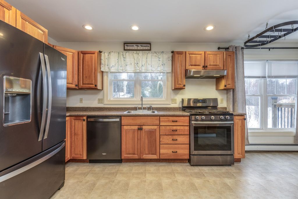 Photo of 297 Queen Street, Boscawen, NH 03303 (MLS # 5076912)