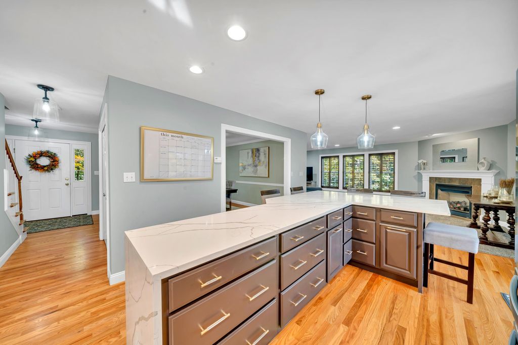 Photo of 8 Stonewall Way, Newmarket, NH 03857 (MLS # 5067714)