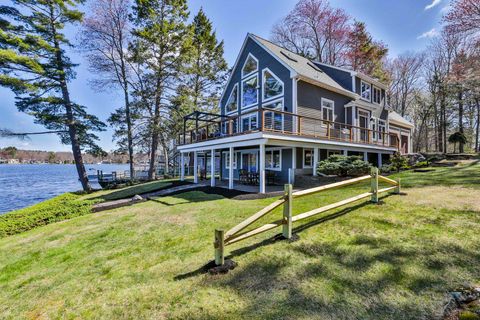 Photo of 19 Aruda Road, Sandown, NH 03873 (MLS # 5086622)