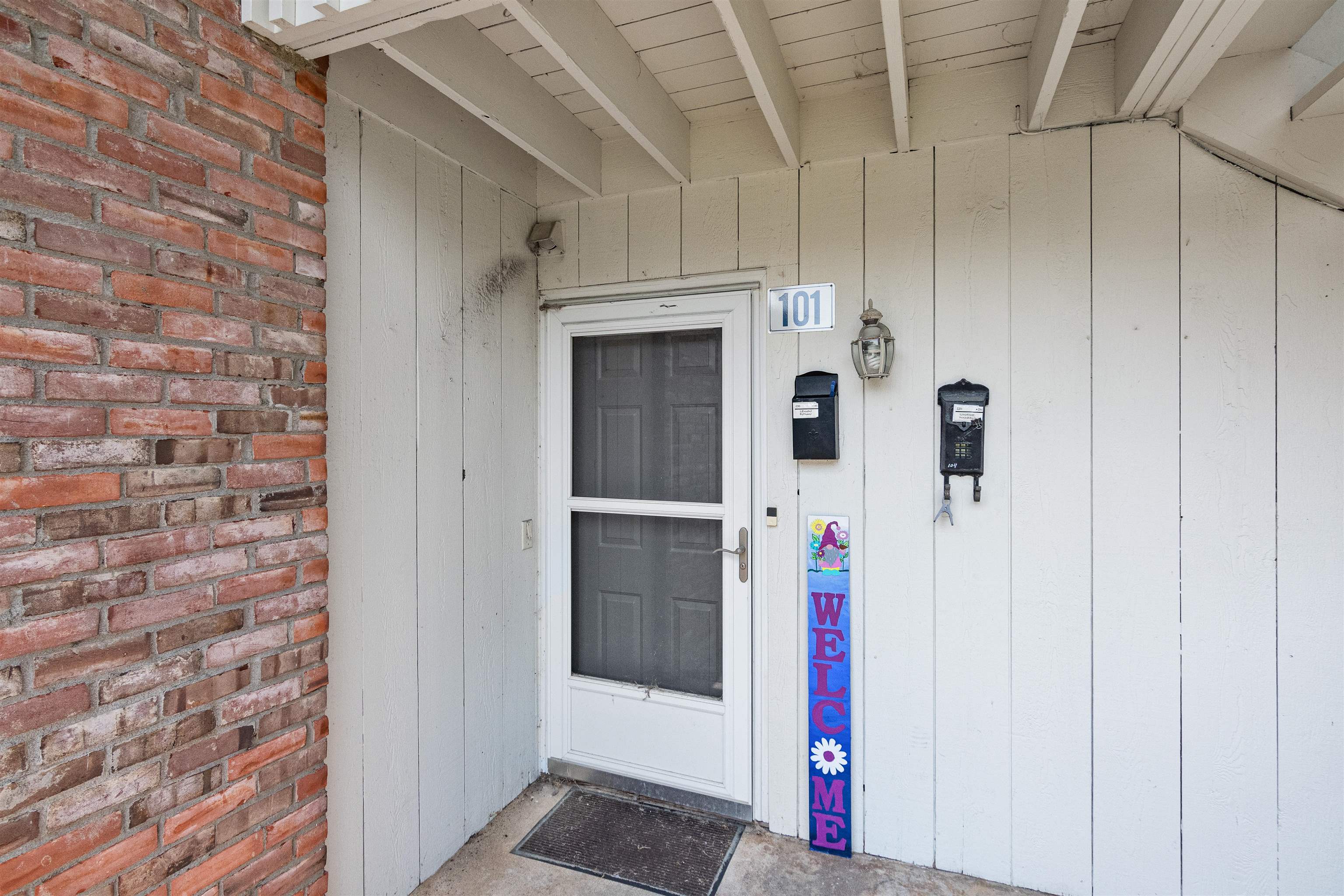 230 Ledgewood Circle 101