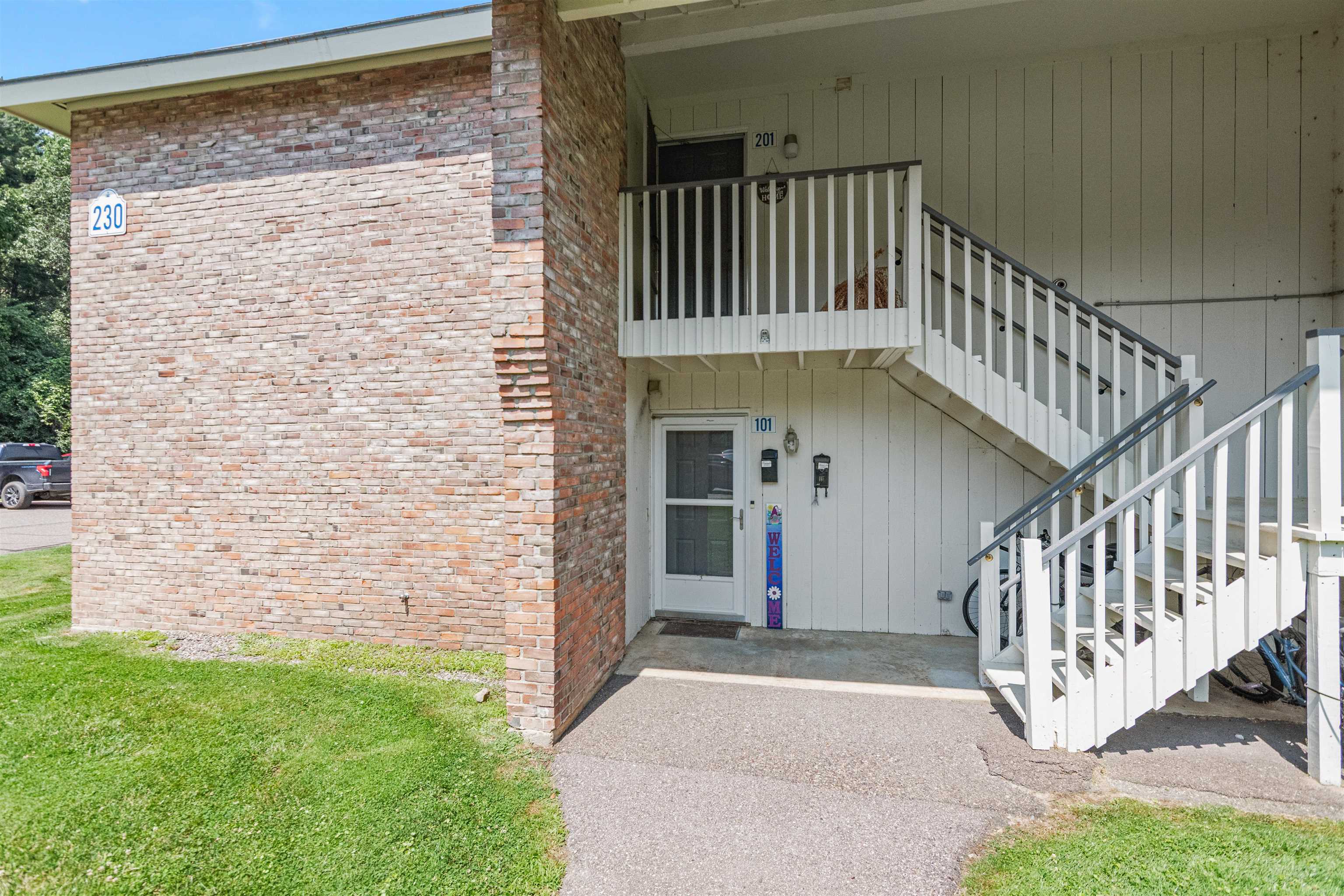 230 Ledgewood Circle 101