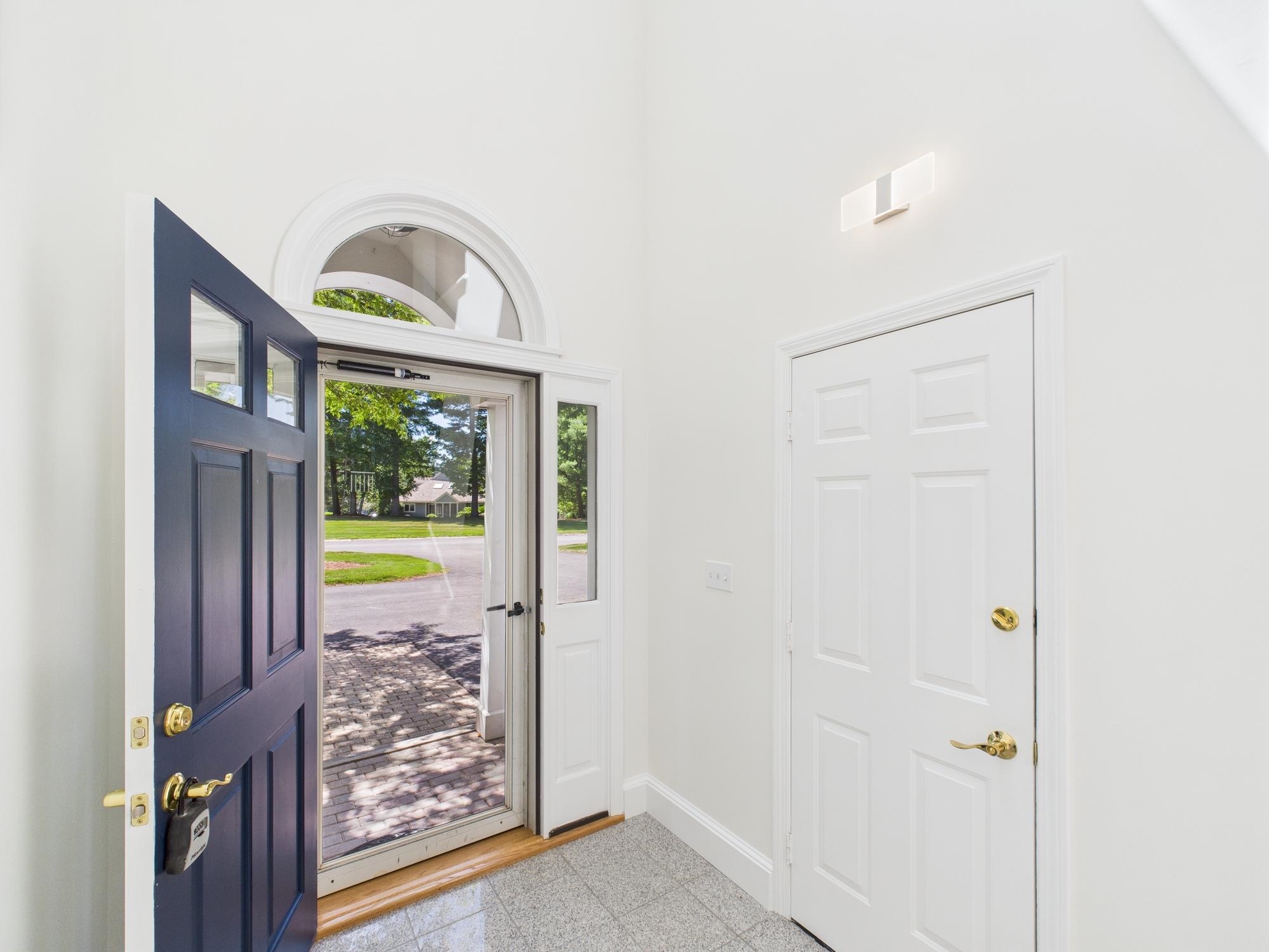 49 Hawthorne Village Road 367