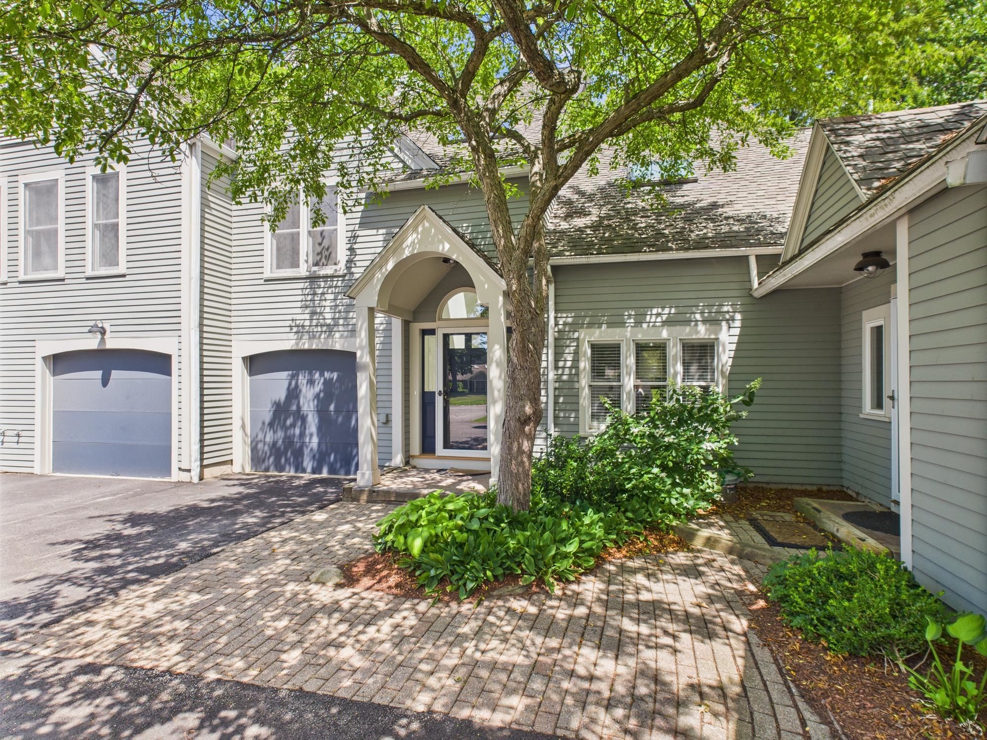 49 Hawthorne Village Road 367