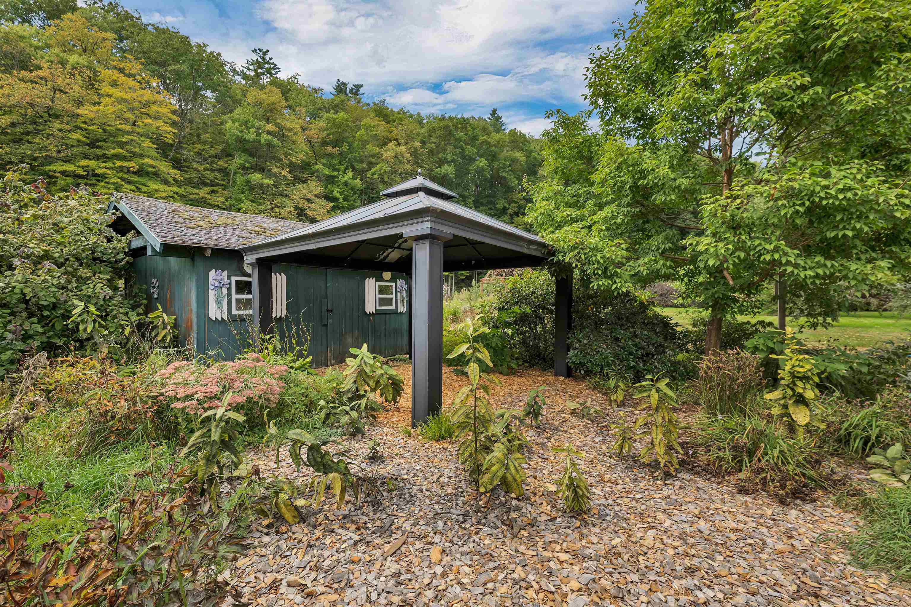 Claremont, New Hampshire 03743, United States, 4 Bedrooms Bedrooms, ,1 BathroomBathrooms,Residential,Pending,213554