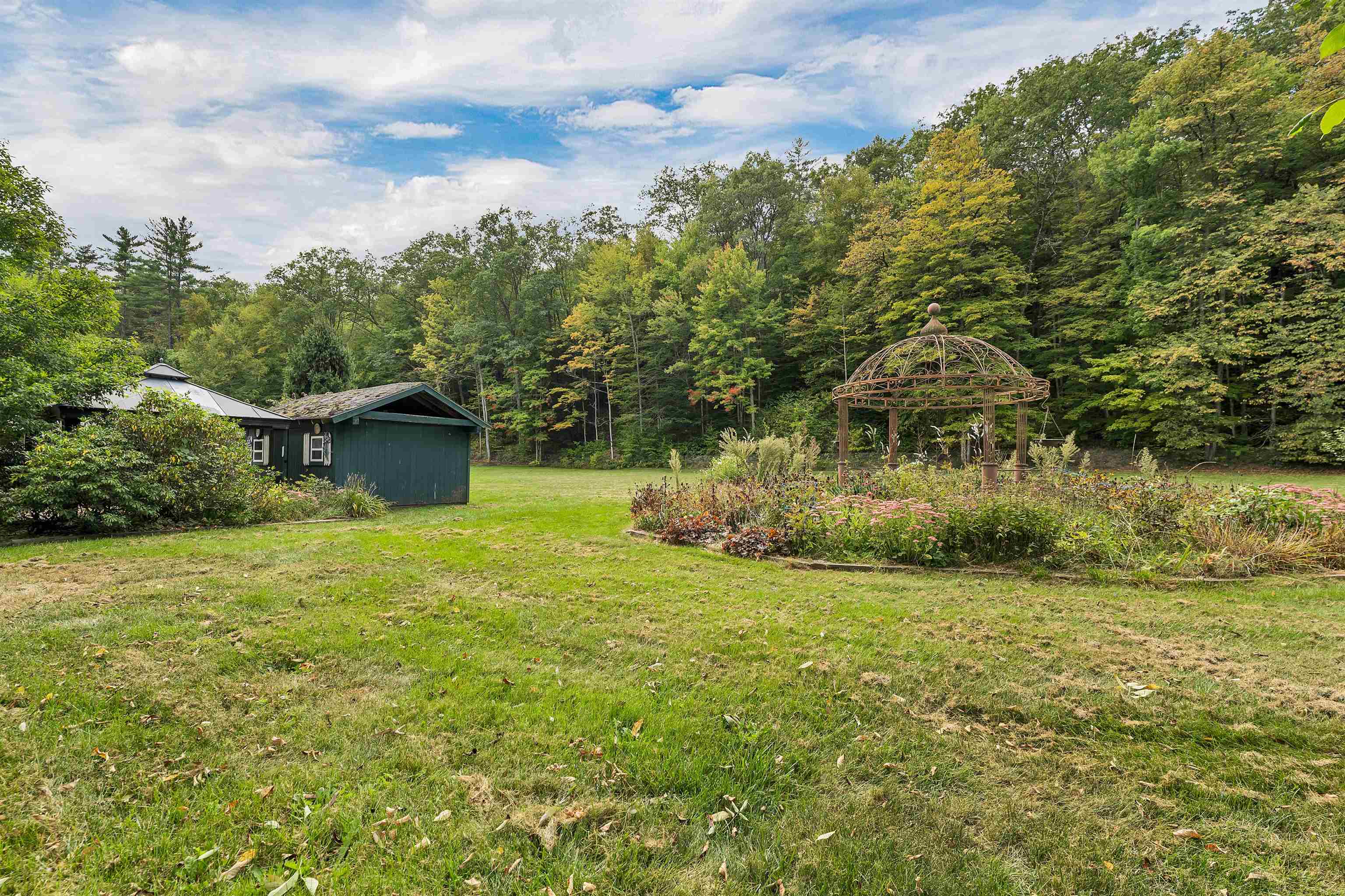 Claremont, New Hampshire 03743, United States, 4 Bedrooms Bedrooms, ,1 BathroomBathrooms,Residential,Pending,213554