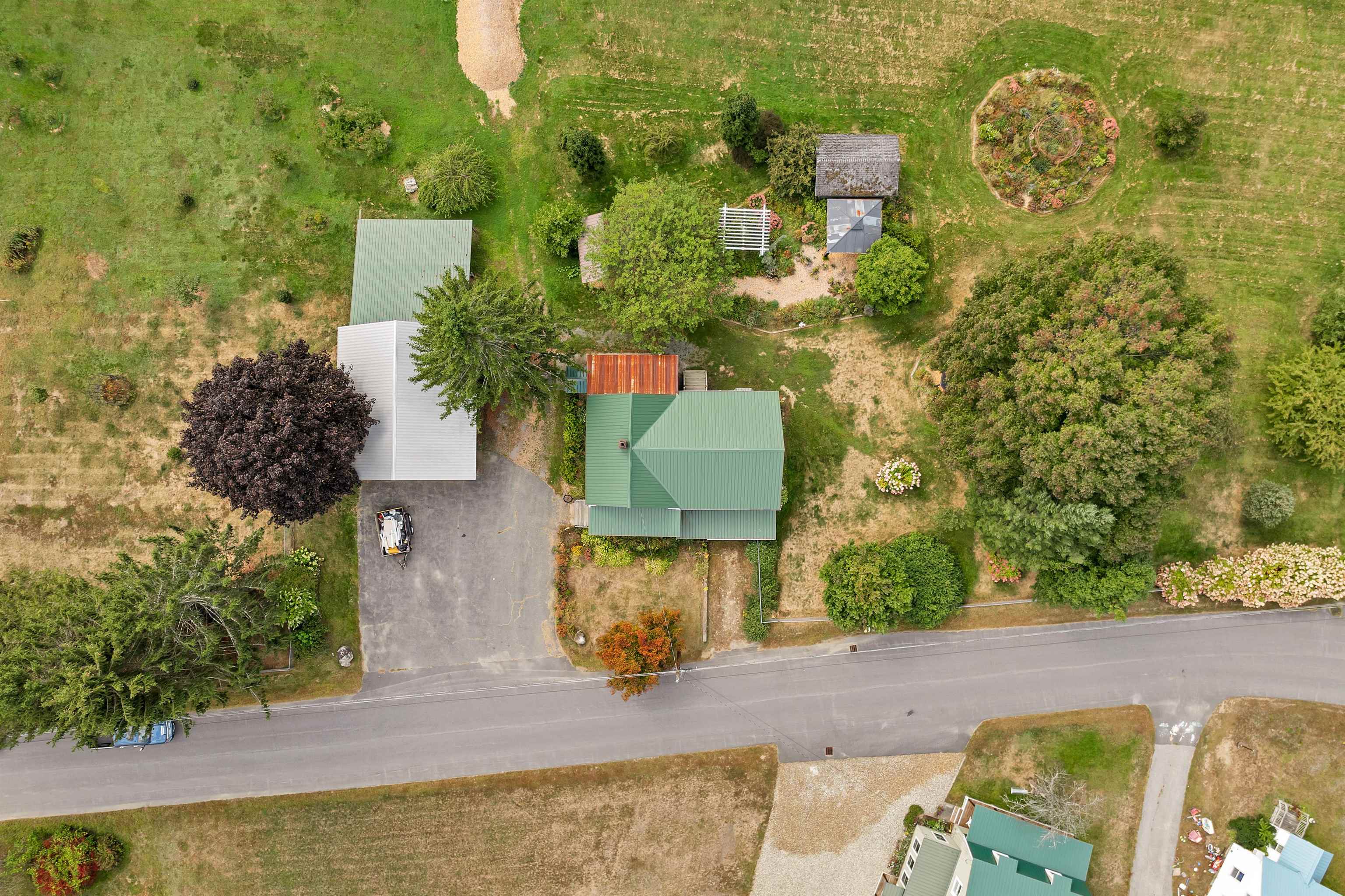 Claremont, New Hampshire 03743, United States, 4 Bedrooms Bedrooms, ,1 BathroomBathrooms,Residential,Pending,213554