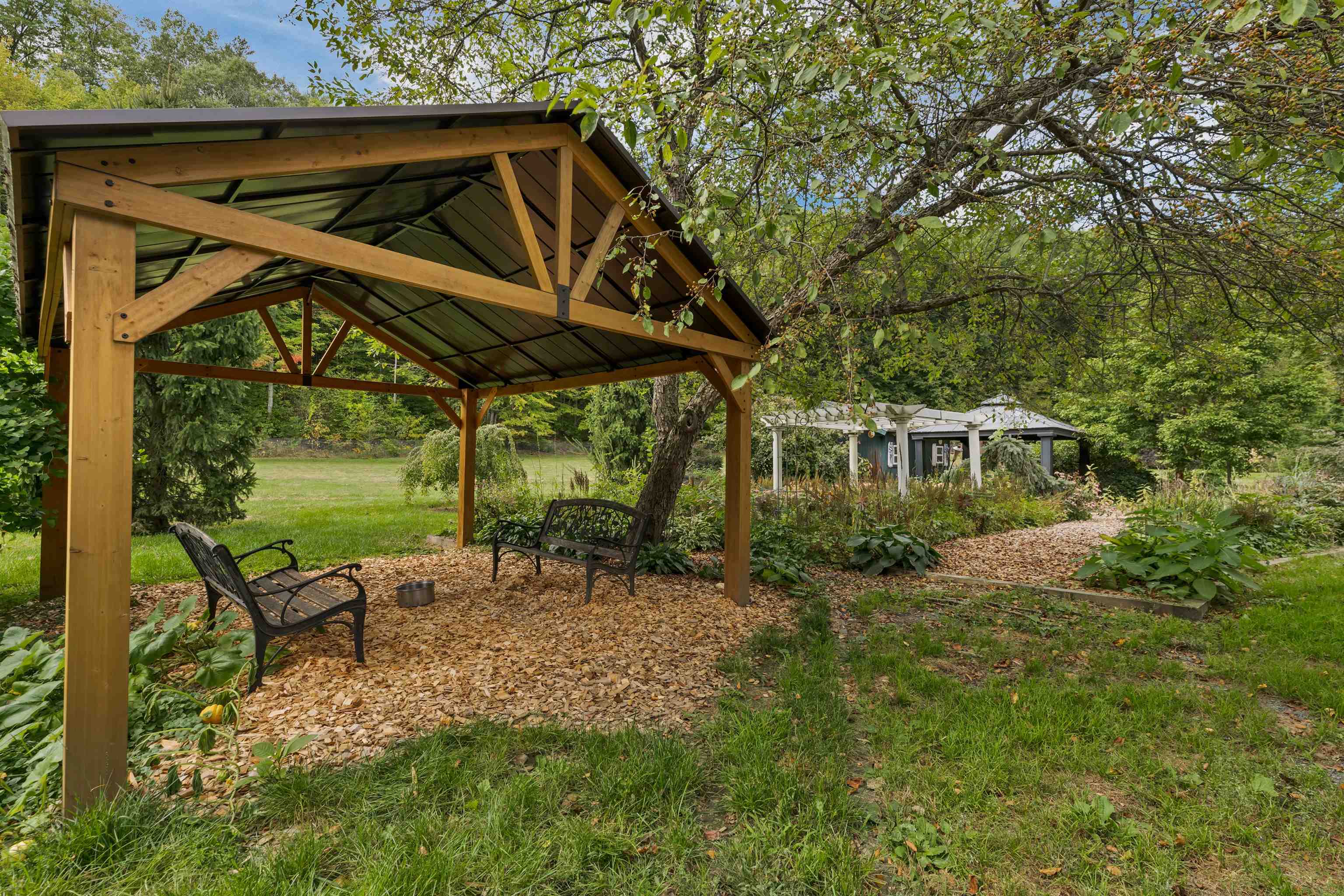 Claremont, New Hampshire 03743, United States, 4 Bedrooms Bedrooms, ,1 BathroomBathrooms,Residential,Pending,213554