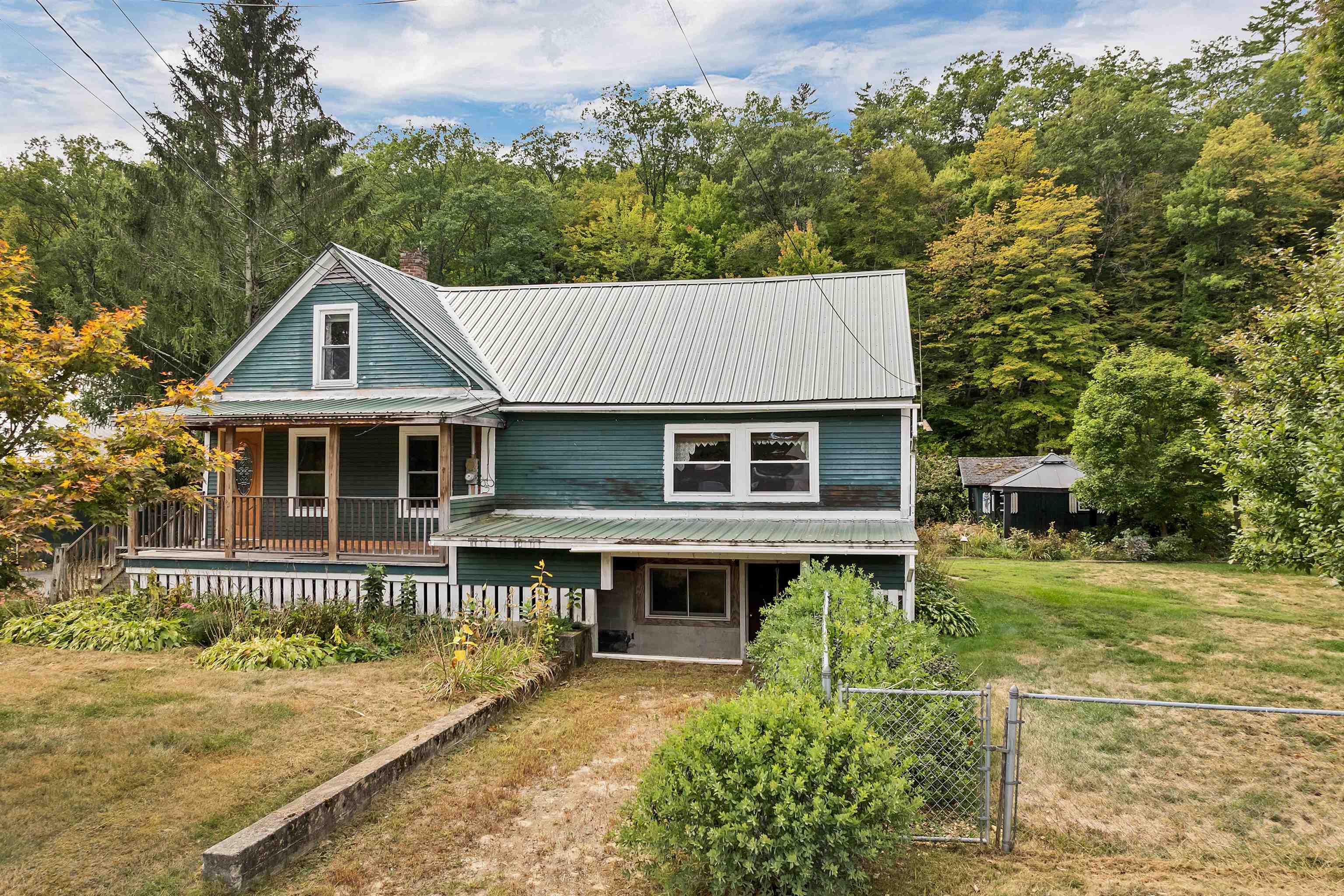 Claremont, New Hampshire 03743, United States, 4 Bedrooms Bedrooms, ,1 BathroomBathrooms,Residential,Pending,213554