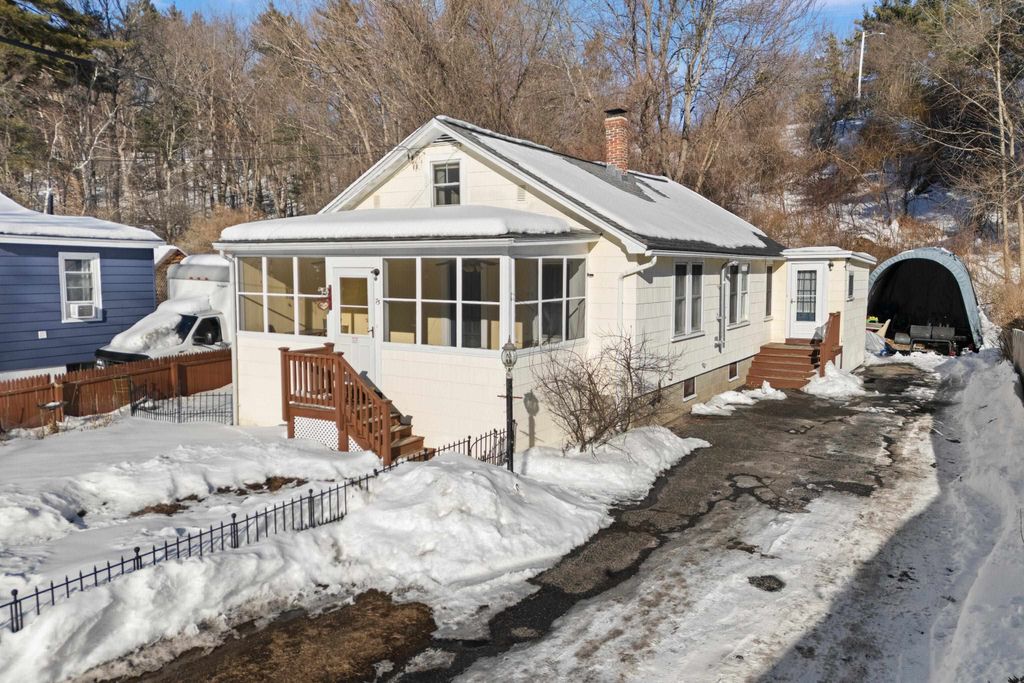 Photo of 75 Electric Street, Manchester, NH 03102 (MLS # 5075946)