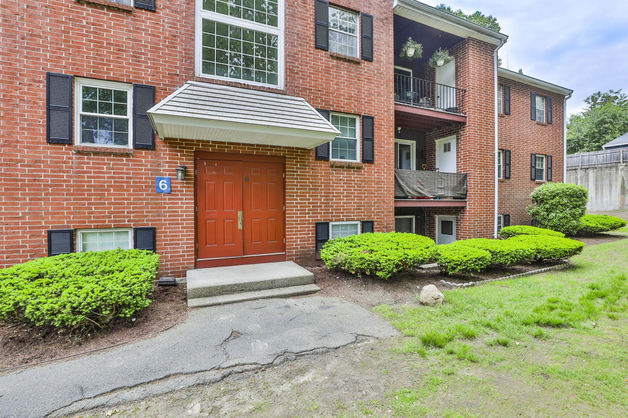 6 Louisburg Square 8