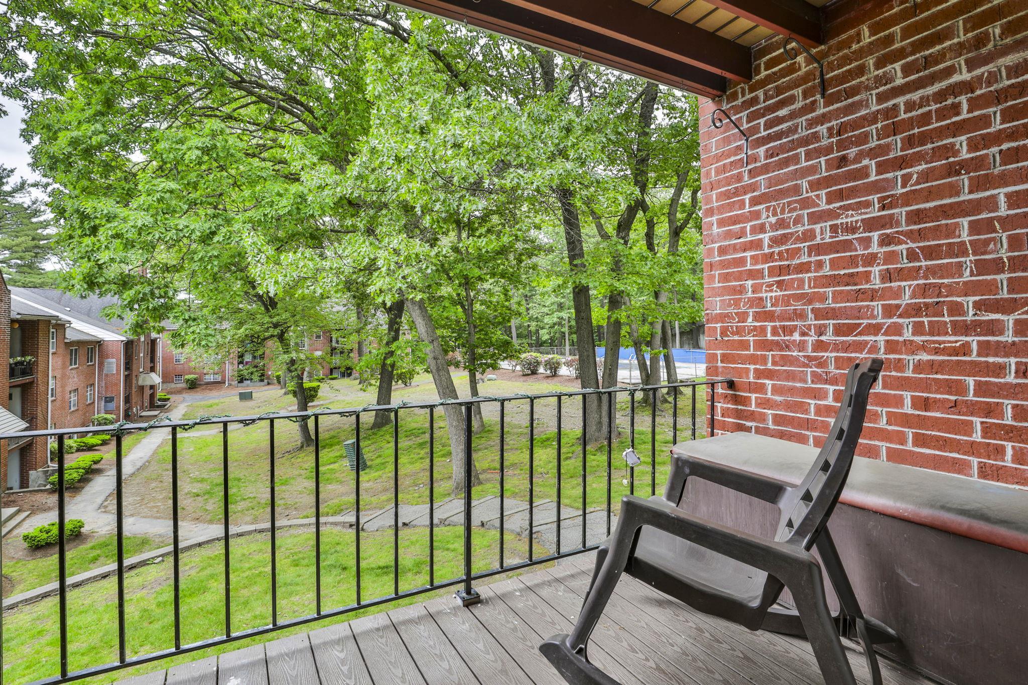 6 Louisburg Square 8