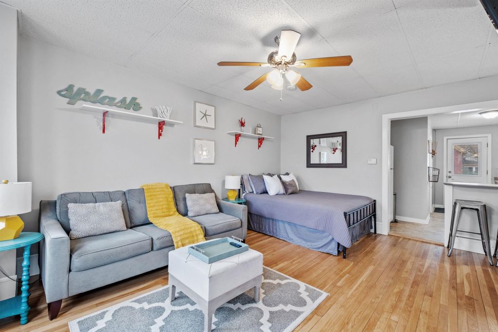 Photo of 792 Grove Street #2, Manchester, NH 03103 (MLS # 5079415)