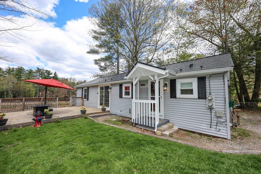 Photo of 9 Riverside Drive, Fremont, NH 03044 (MLS # 5088908)
