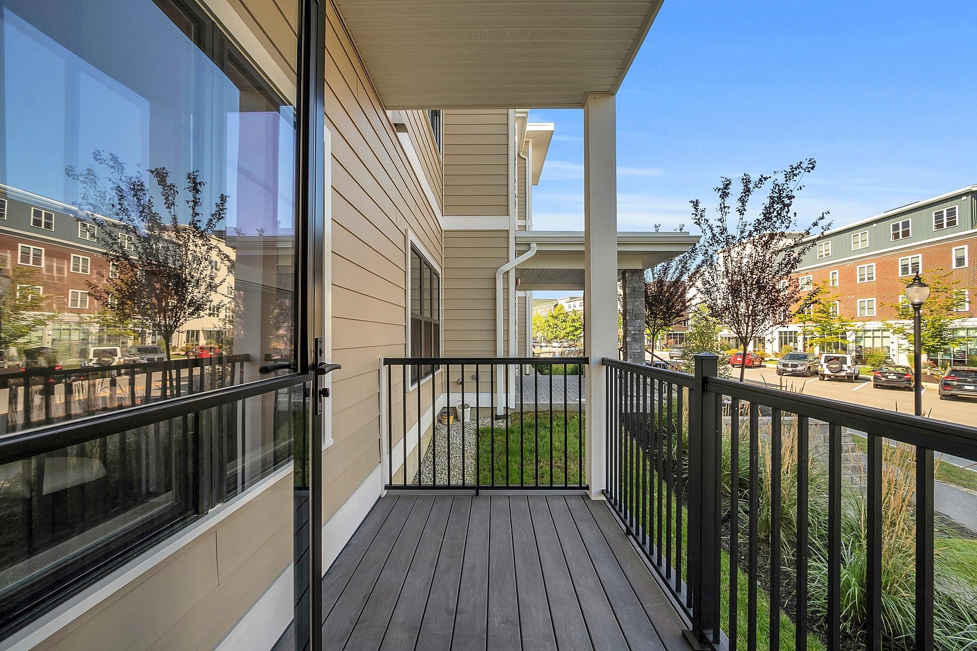 55 Pointe Place #307