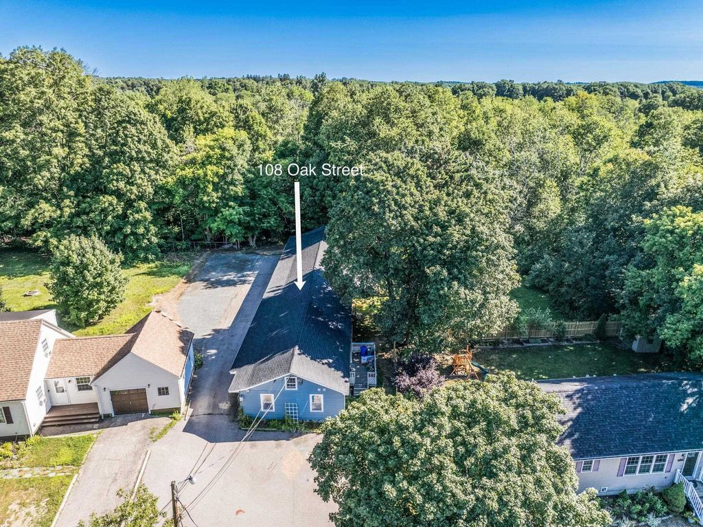 Photo of 108 Oak Street #4, Rollinsford, NH 03869 (MLS # 5070503)