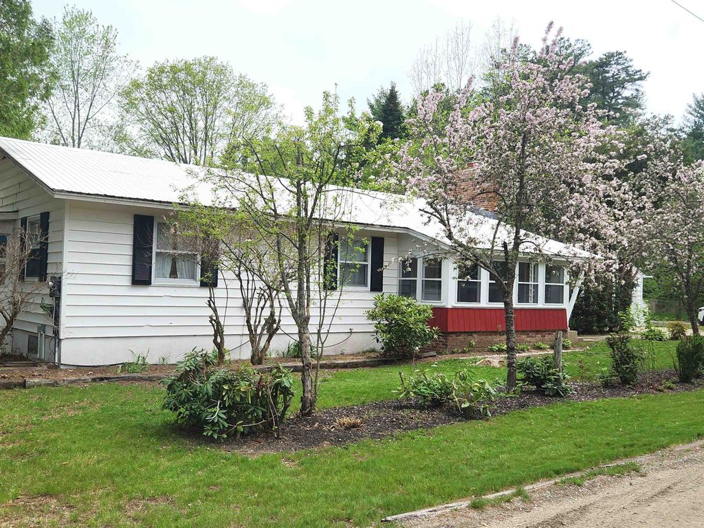 Photo of 41 Linden Road, Conway, NH 03860 (MLS # 5082695)