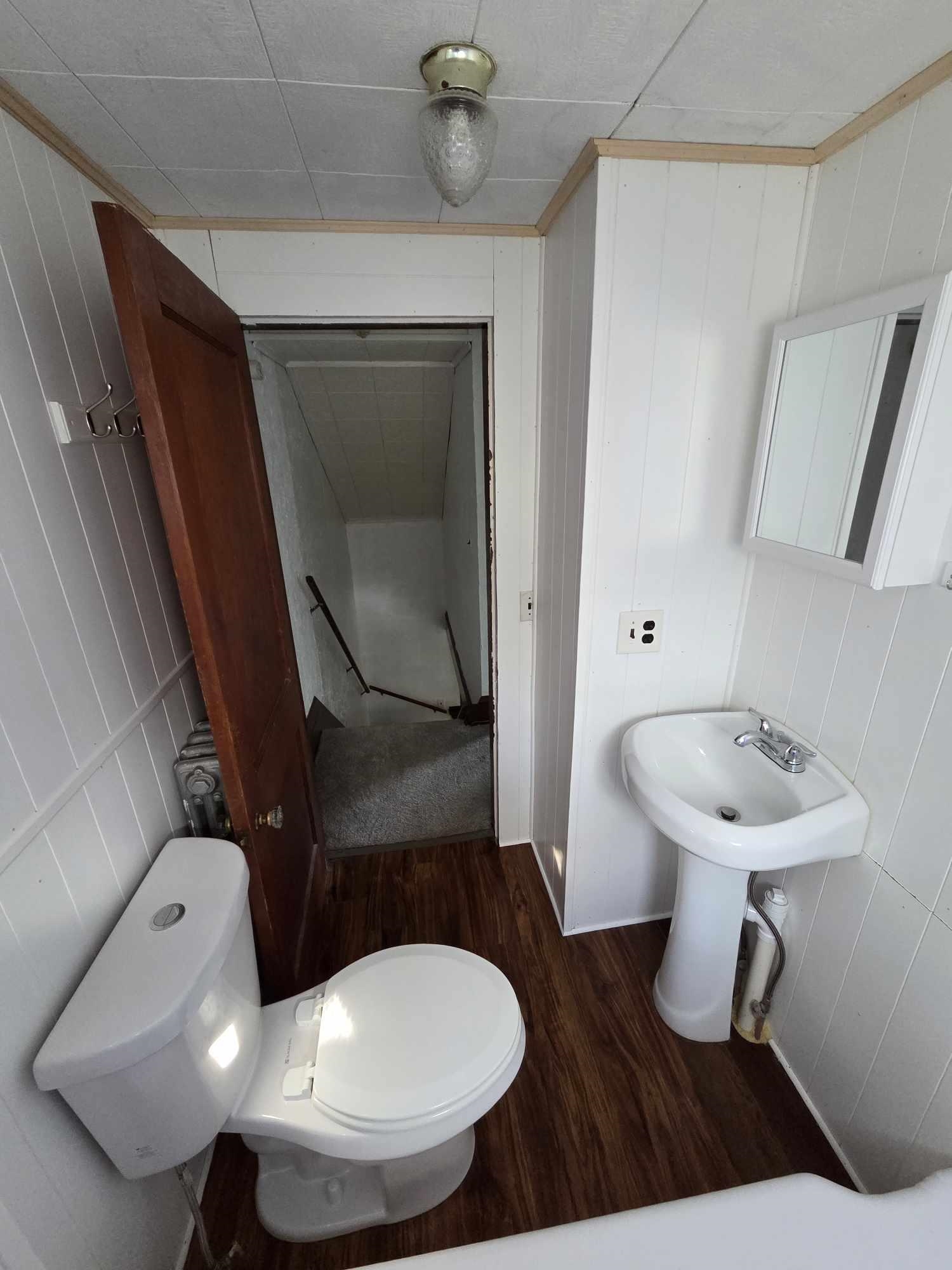 Rochester, New Hampshire 03867, United States, 2 Bedrooms Bedrooms, ,1 BathroomBathrooms,Residential,Active,176253