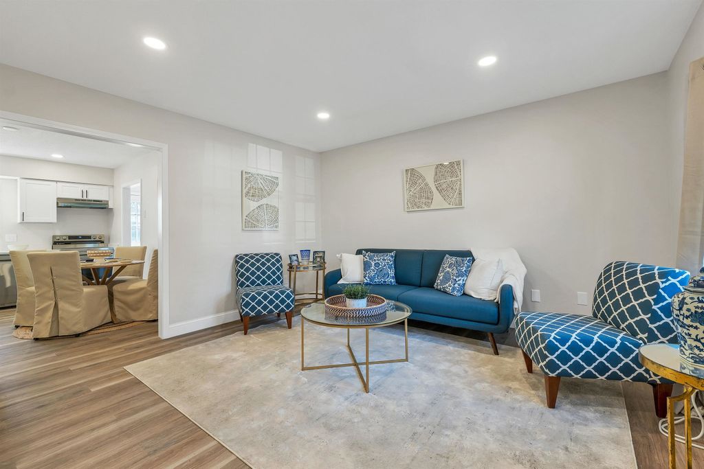 Photo of 106 Golfview Drive, Manchester, NH 03102 (MLS # 5066892)