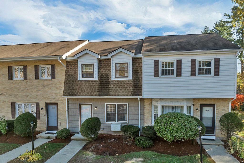 Photo of 106 Golfview Drive, Manchester, NH 03102 (MLS # 5066892)