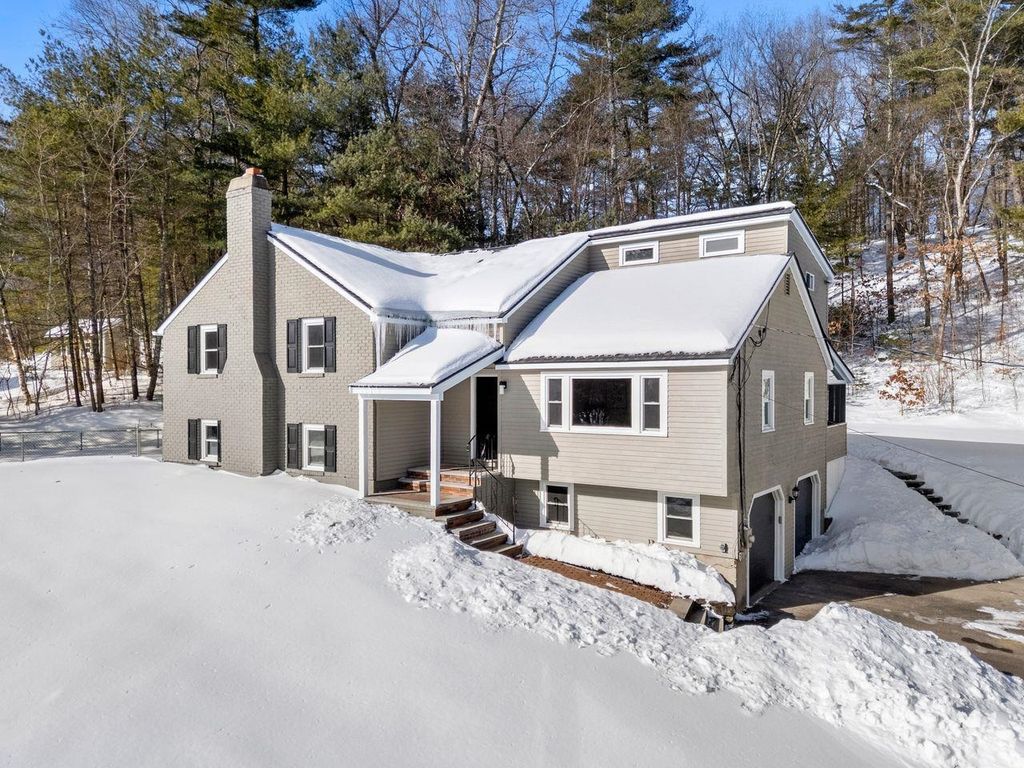 Photo of 24 Beechwood Road, Hudson, NH 03051 (MLS # 5075770)