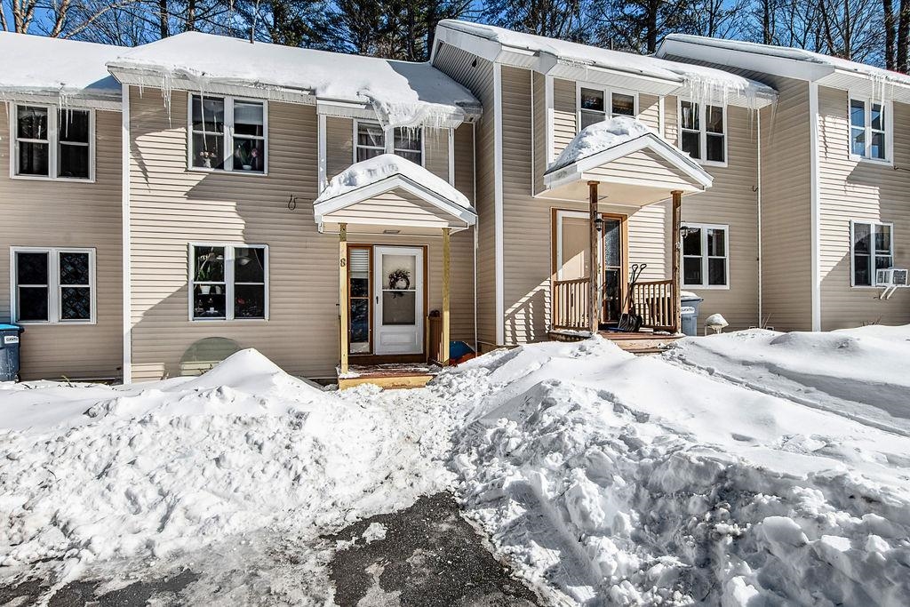 8 Monarch Lane