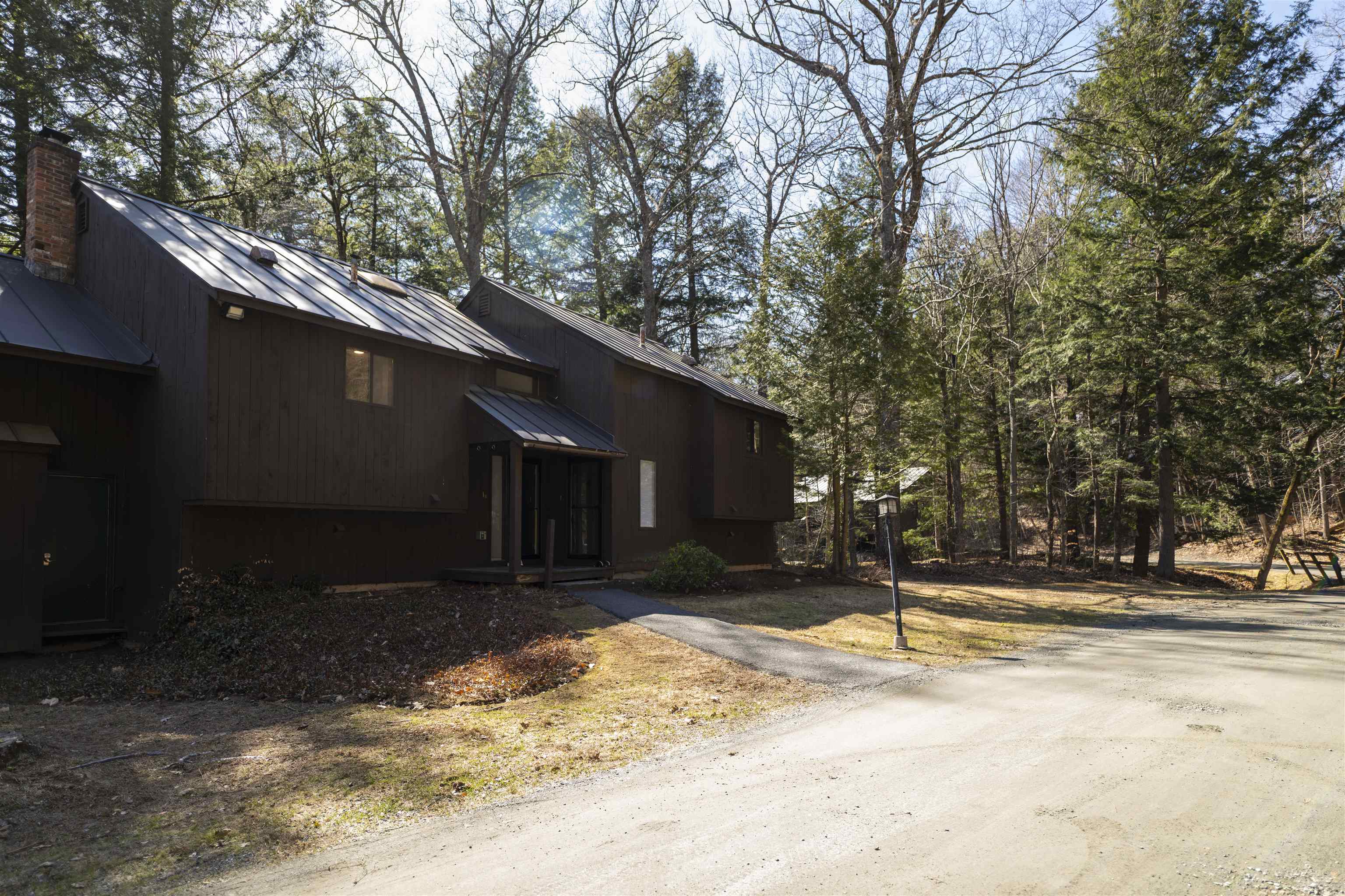 1299 Quechee Main Street 1B