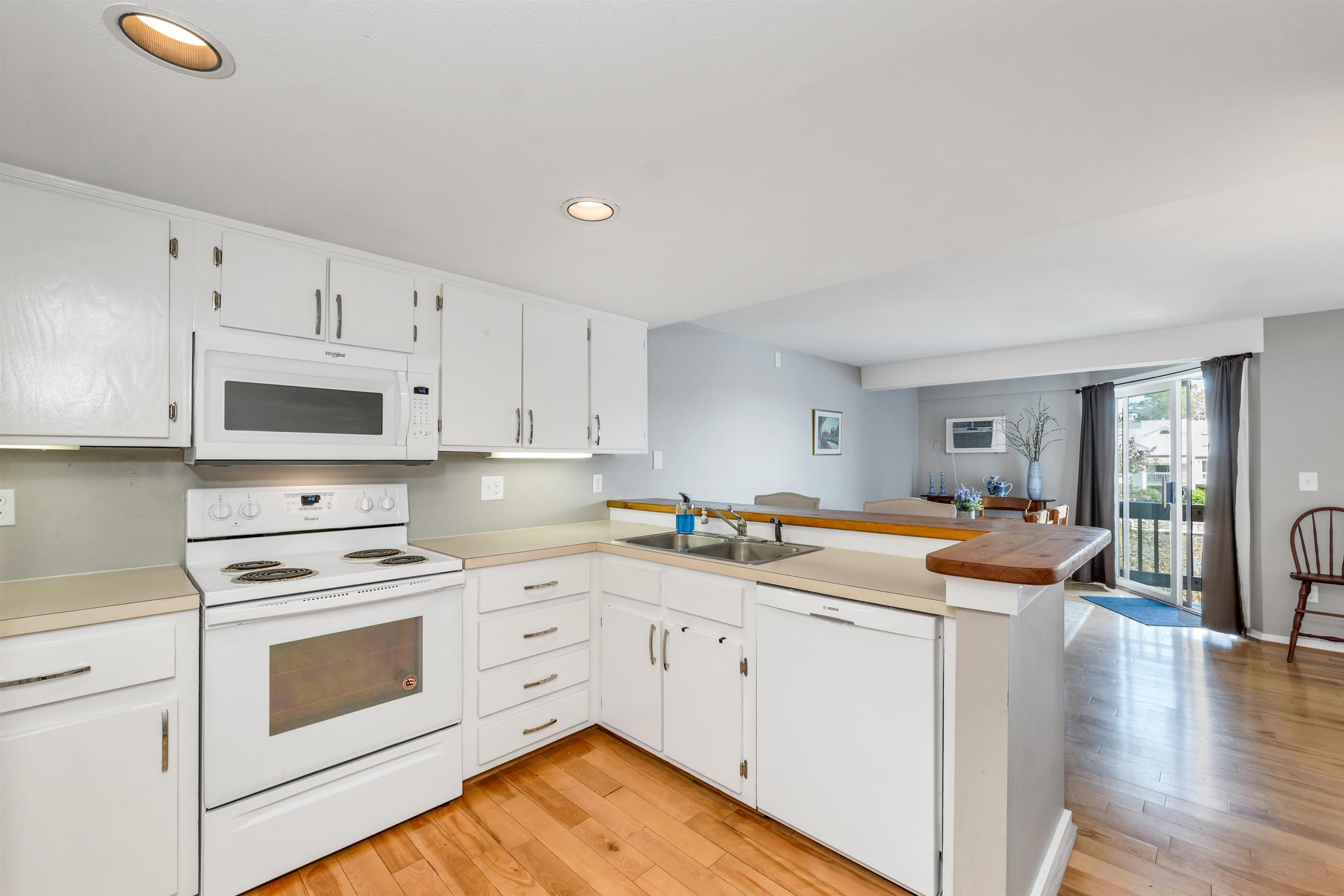 51 Mill Street 6