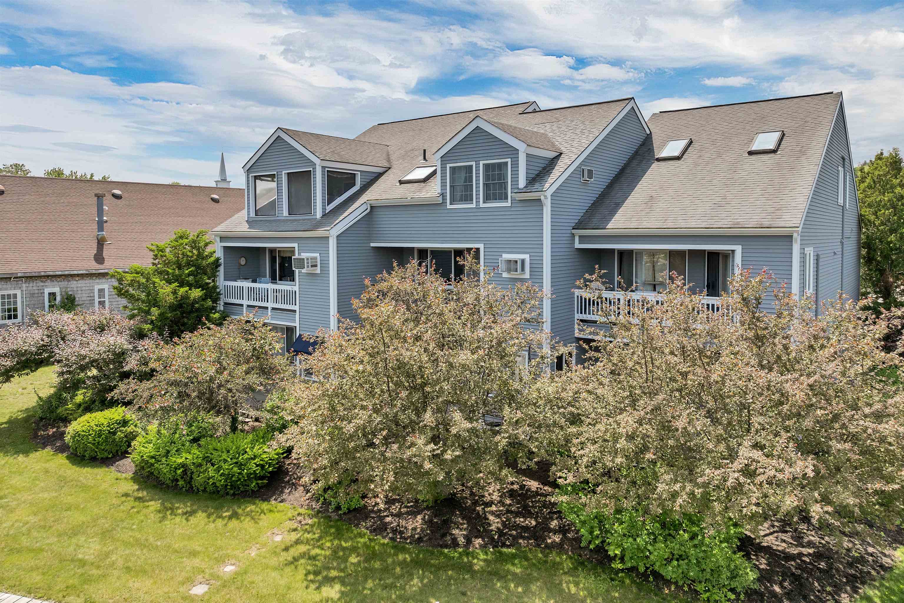 51 Mill Street 6