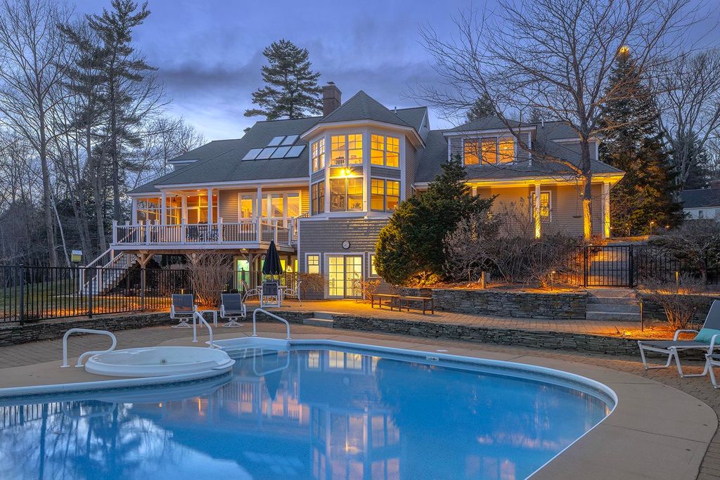 Photo of 6 Chester Drive, Weare, NH 03281 (MLS # 5083225)