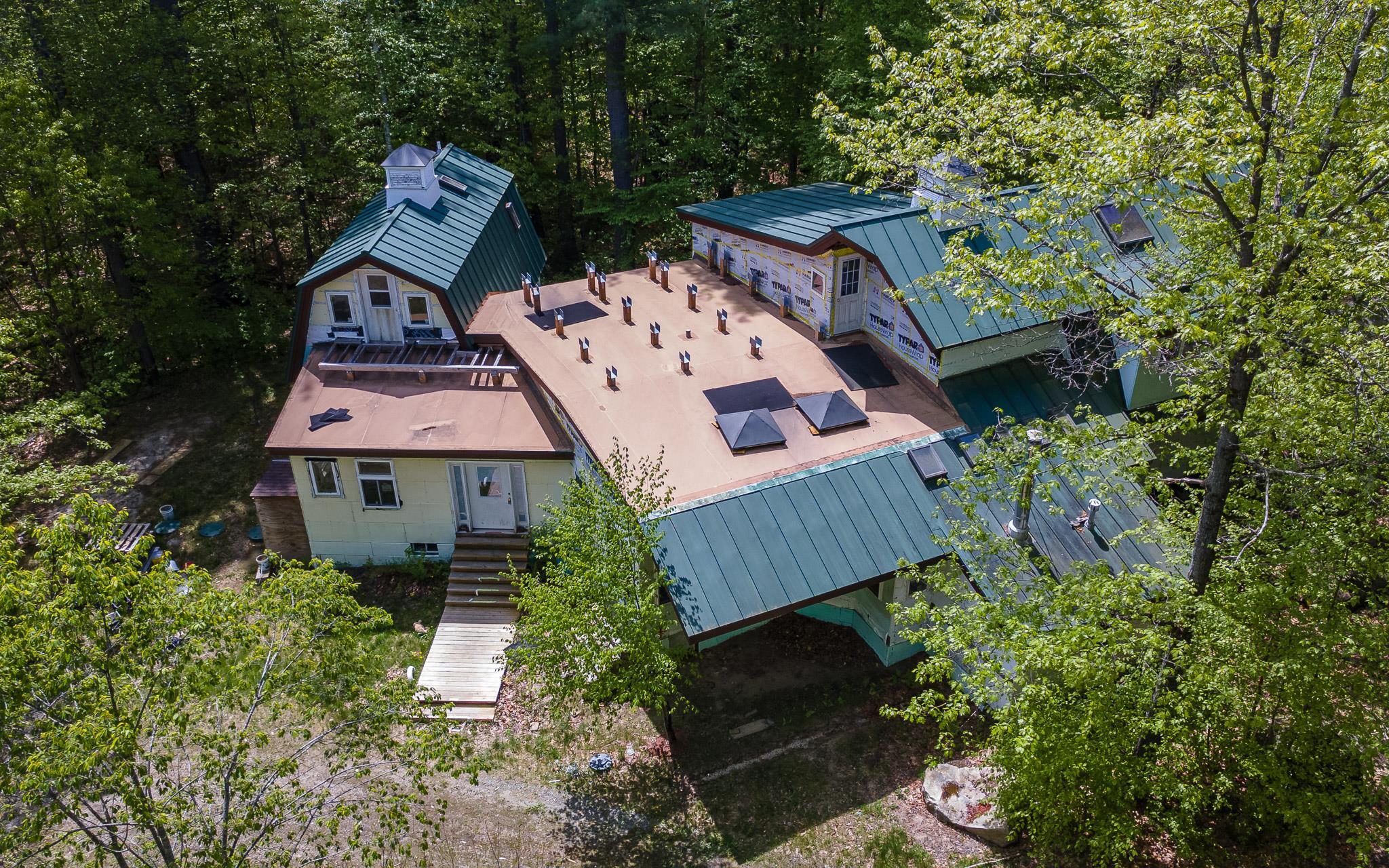 319 W Lake Road