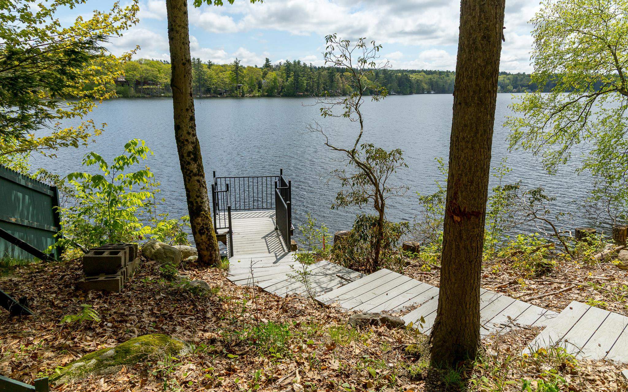 319 W Lake Road