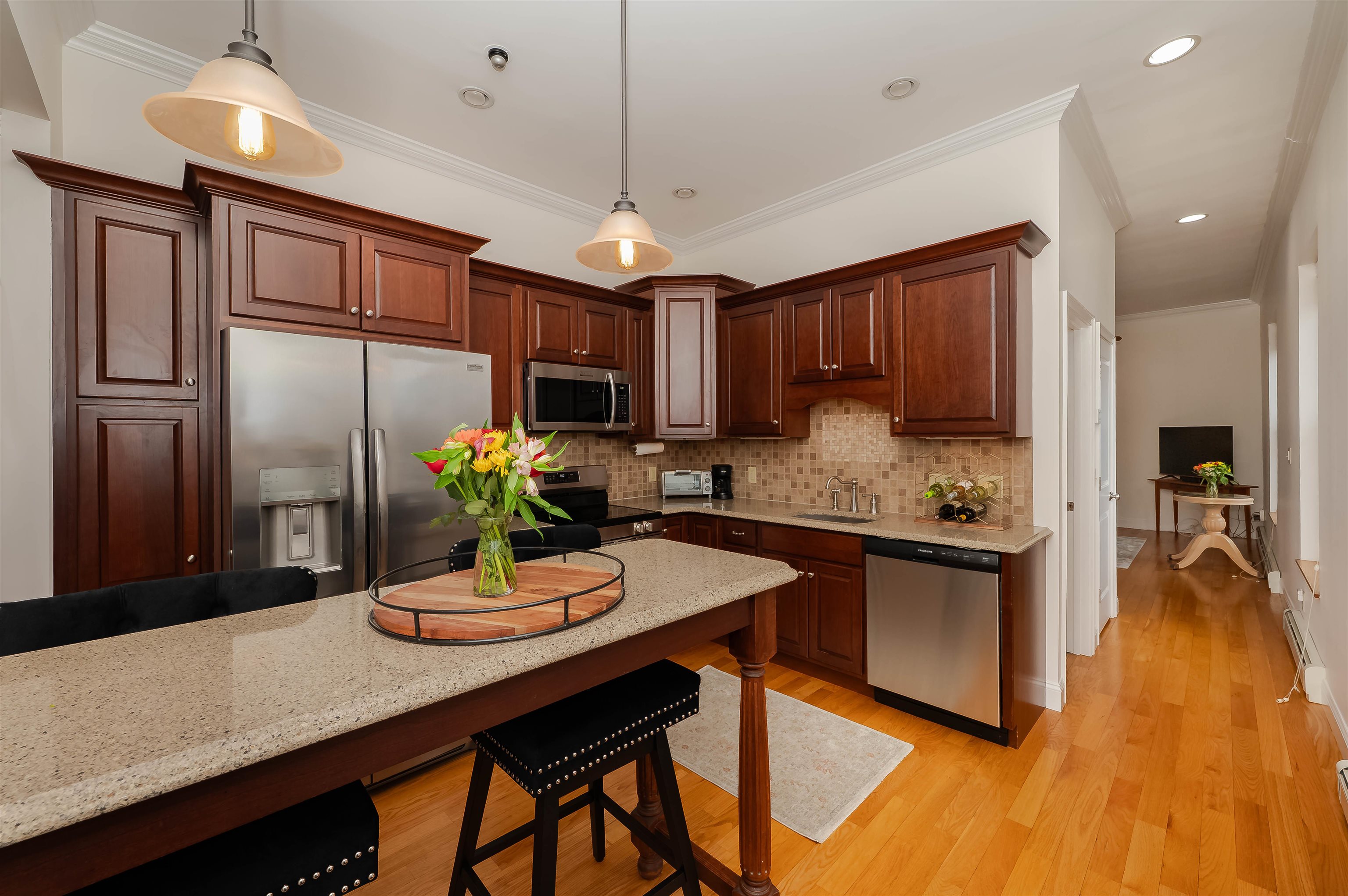 401 State Street 213