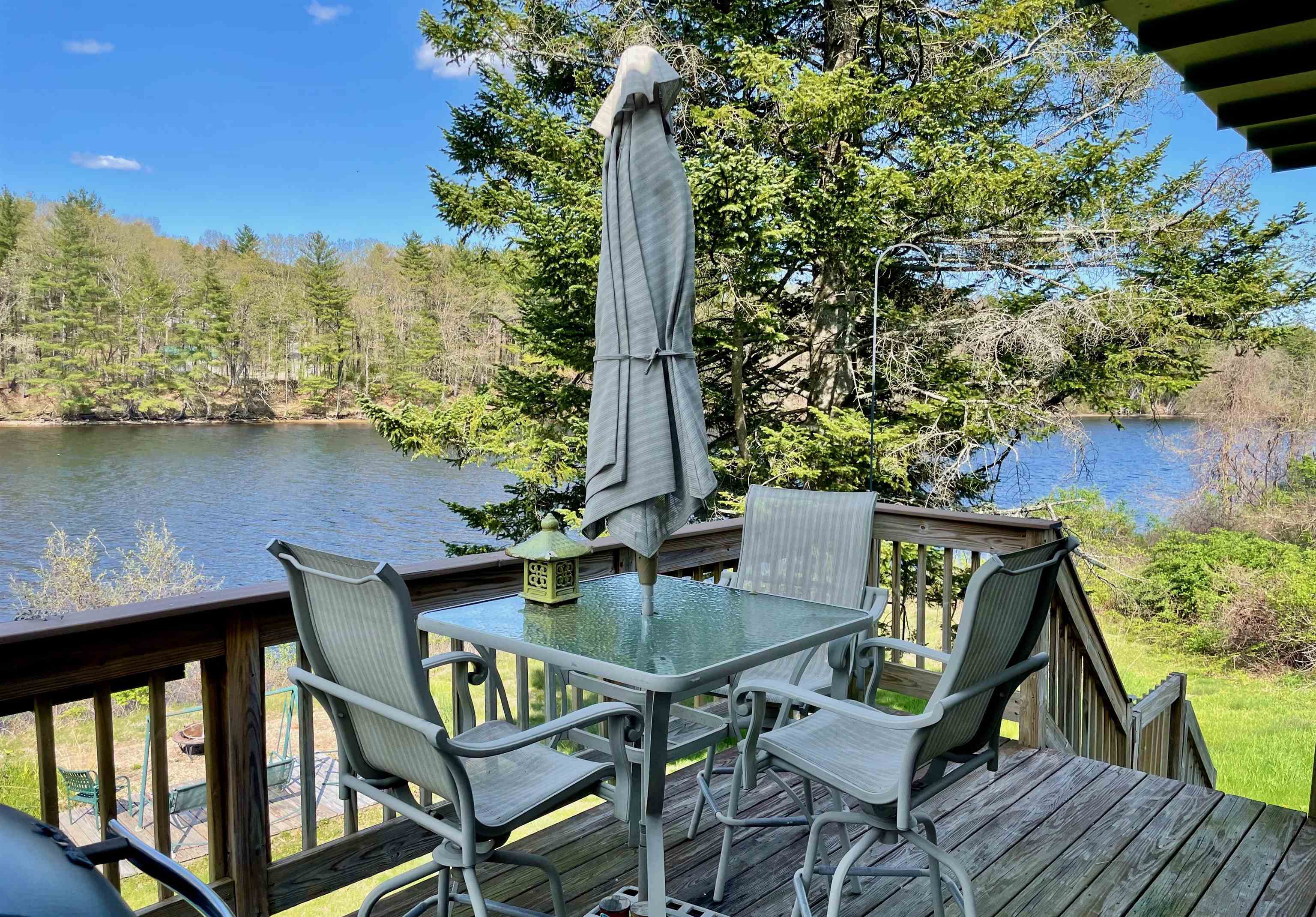 Bow, New Hampshire 03304, United States, 4 Bedrooms Bedrooms, ,3 BathroomsBathrooms,Residential,Active,172848