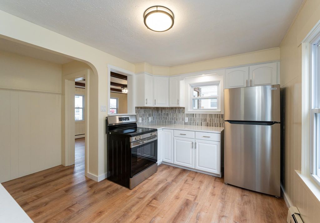 Photo of 8 Laurel Street, Derry, NH 03038 (MLS # 5069634)