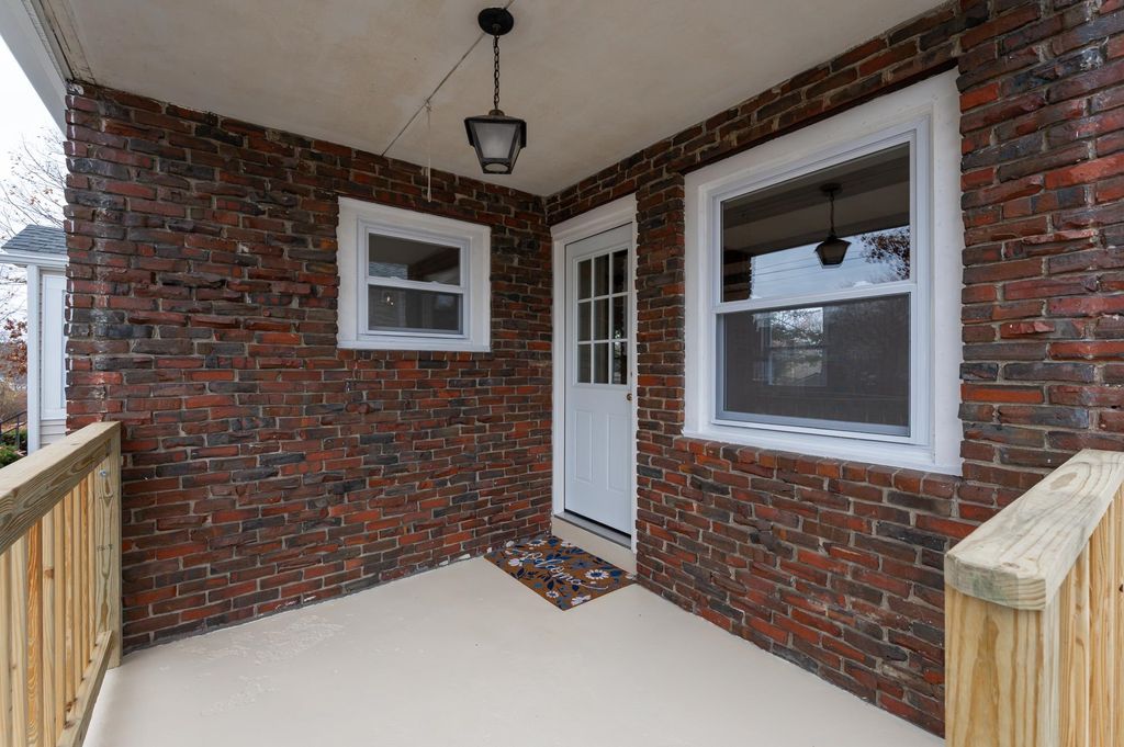 Photo of 8 Laurel Street, Derry, NH 03038 (MLS # 5069634)