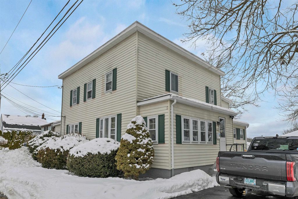 Photo of 312 Mystic Street, Manchester, NH 03103 (MLS # 5077256)