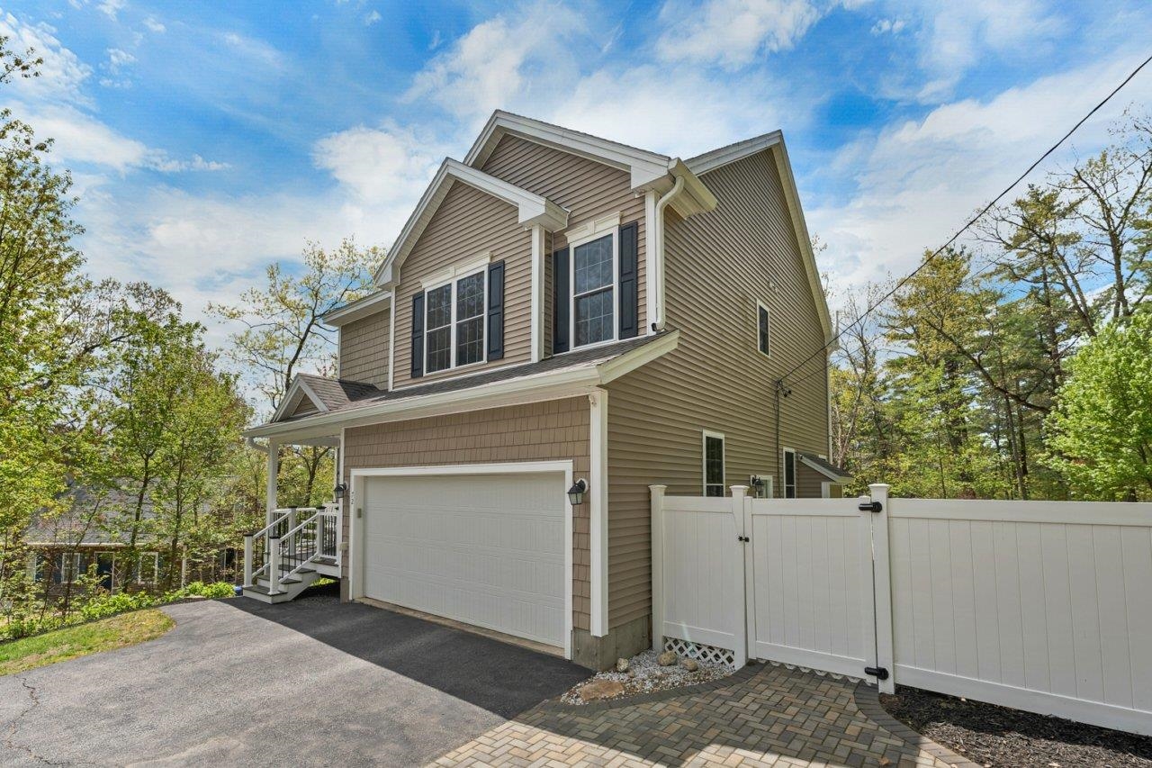 72 Circuit Street