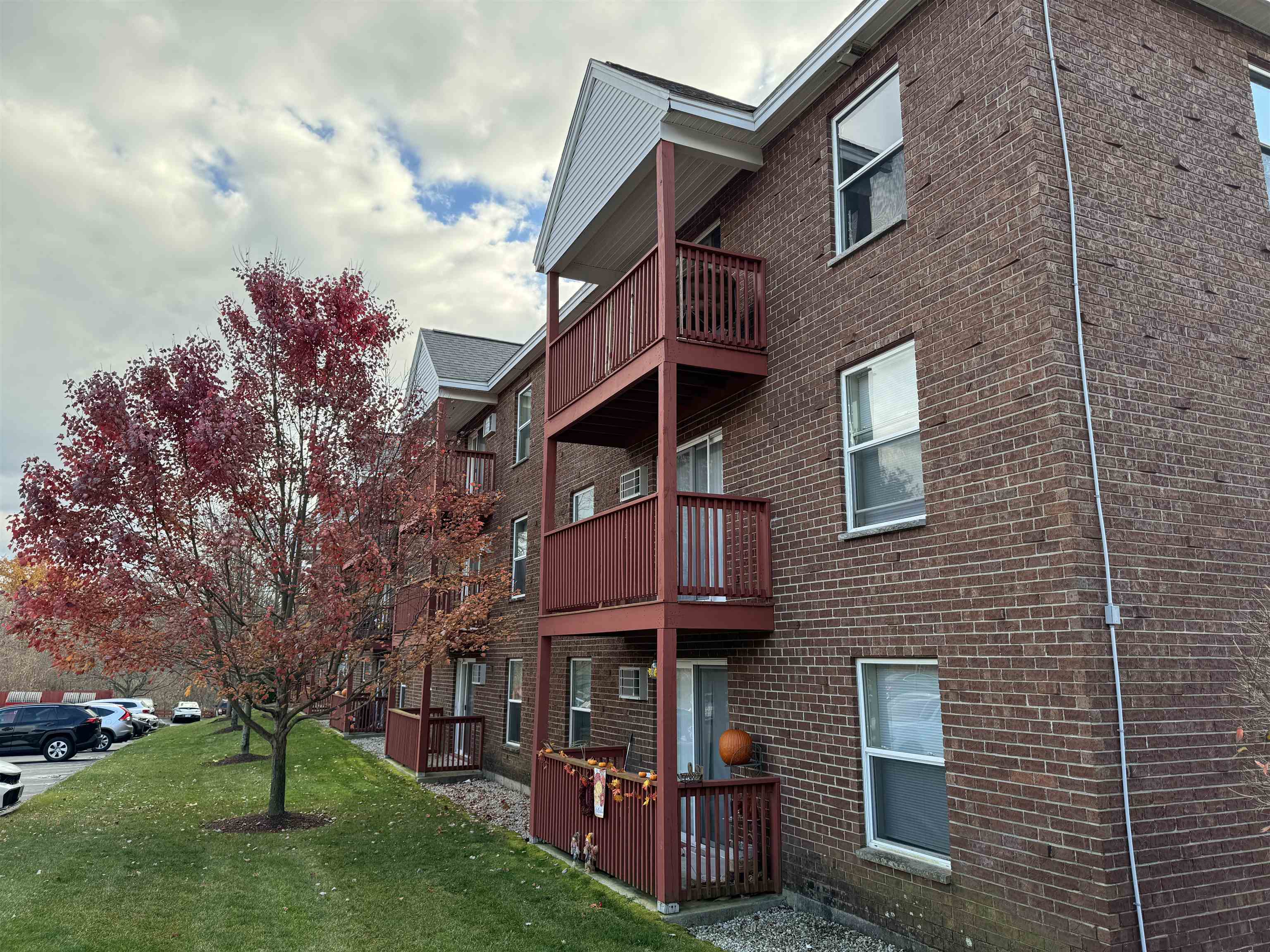 99 Powers Street 174