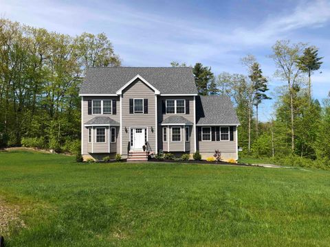 Photo of 17 Blaisdell Court, Raymond, NH 03077 (MLS # 5059414)