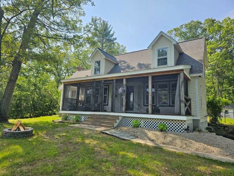 436 Mammoth Road Pelham NH 03076