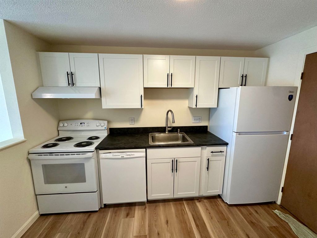 Photo of 502 High Street #305, Hampton, NH 03842 (MLS # 5085429)
