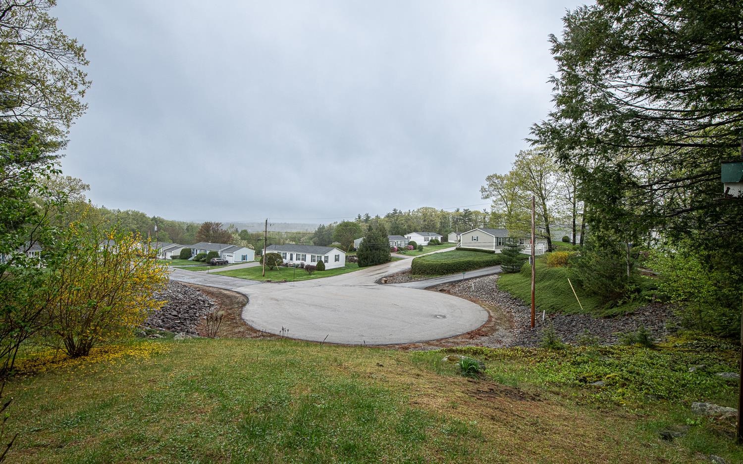 Hampstead, New Hampshire 03841, United States, 2 Bedrooms Bedrooms, ,2 BathroomsBathrooms,Residential,Pending,125042